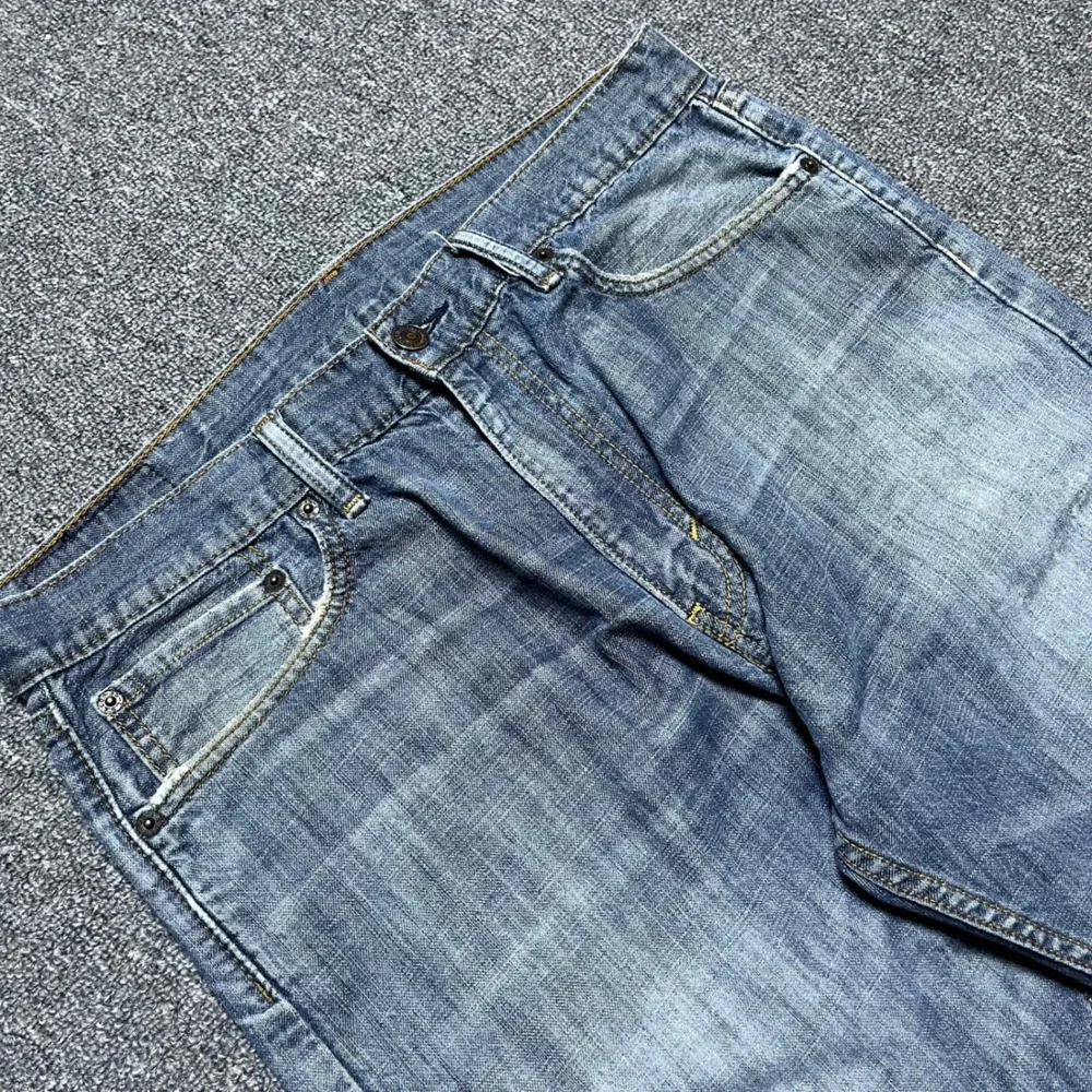 Levi's 505 Straight Fit Jeans 33x34 Blue Distressed Denim Mens Pants Nice Wash